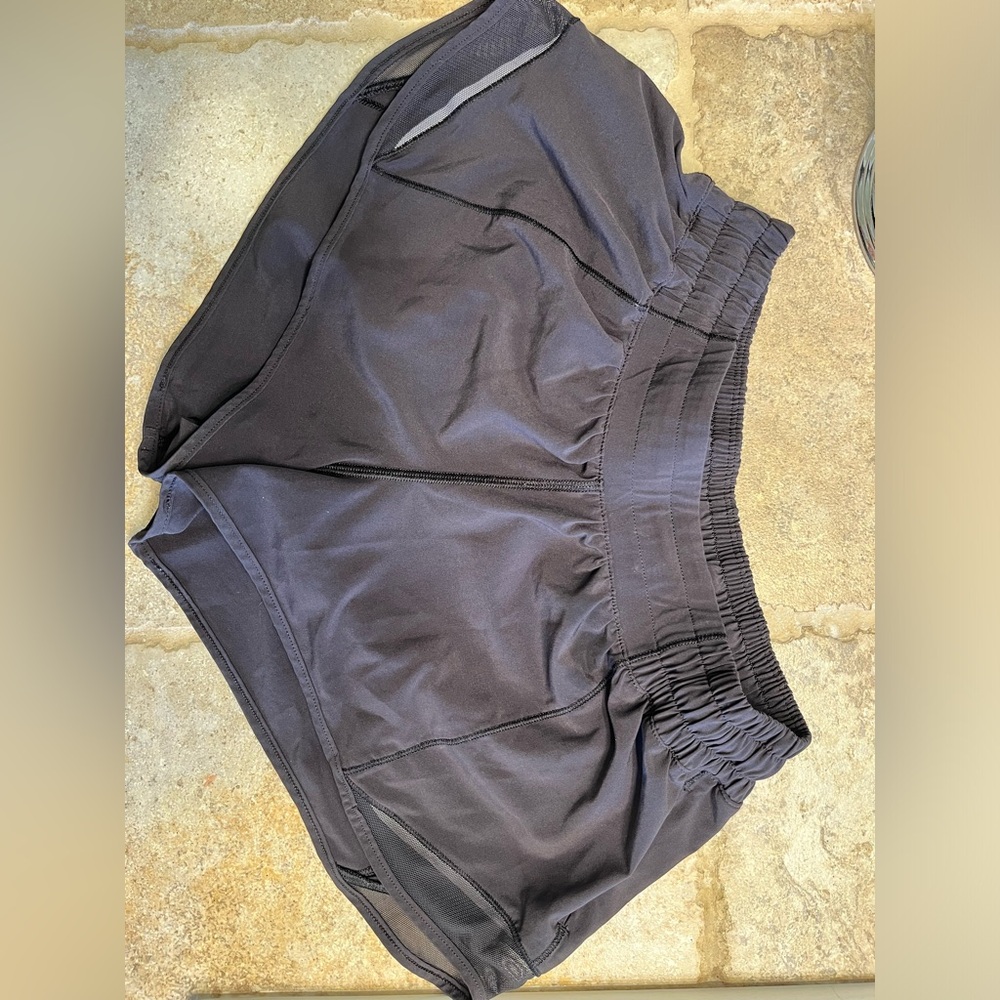 Lululemon Hotty Hot shorts. 2.5 inch inseam. Black, size 6